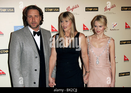 RUSSELL CROWE TERRI IRWIN & NAOMI WATTS 2007 PENFOLDS ICON BLACK TIE GALA CENTURY CITY LOS ANGELES USA 13 January 2007 Stock Photo