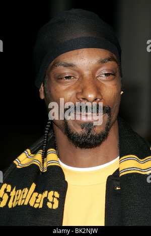 Snoop dogg los angeles steelers hi-res stock photography and images - Alamy