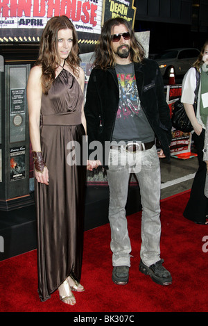 ROB ZOMBIE & MOON GRINDHOUSE FILM PREMIERE DOWNTOWN LOS ANGELES USA 26 March 2007 Stock Photo