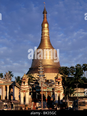 Shwemawdaw Paya, the Great pagoda of Pegu, Myanmar (Burma), Asia Stock Photo