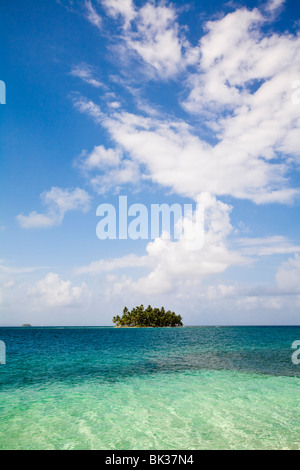 Kuanidup Grande, Comarca de Kuna Yala, San Blas Islands, Panama, Central America Stock Photo