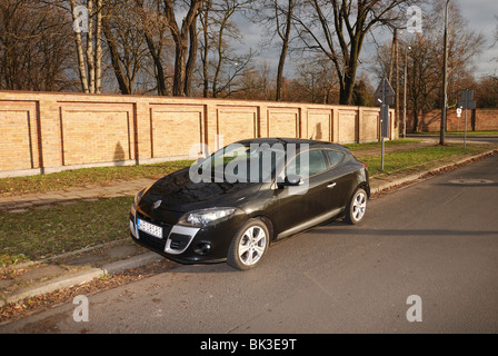 Renault Megane III Coupe 2.0 TCE - 2009 - black metallic - two doors (2D) -  French compact coupe - interior, dashboard, cockpit Stock Photo - Alamy