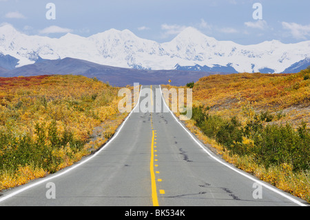 Denali Highway and Alaska Range, Alaska, USA Stock Photo