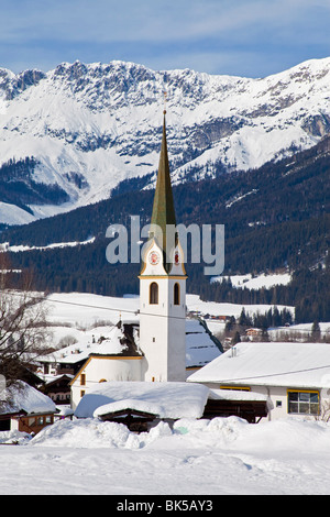 Ellmau ski resort, Wilder Kaiser mountains beyond, Tirol, Austrian Alps, Austria, Europe Stock Photo