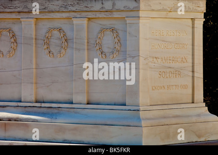 Tomb of the Unknown Soldier, Arlington National Cemetery near Washington DC USA Stock Photo