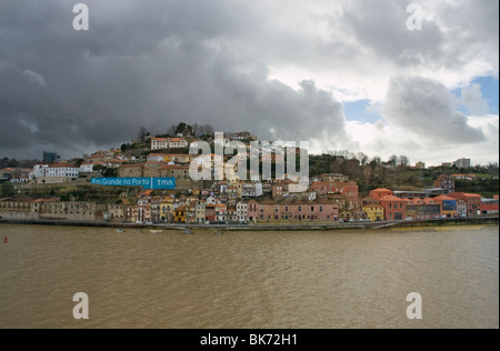 Douro River along Porto waterfront, city of Porto (Oporto), a UNESCO World Heritage Site, north Portugal. Stock Photo