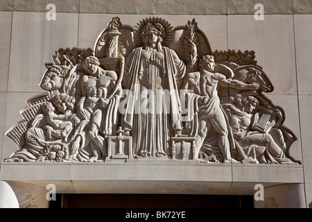 Architectural detail on the 640 5th Avenue Building in Manhattan, New York City Stock Photo