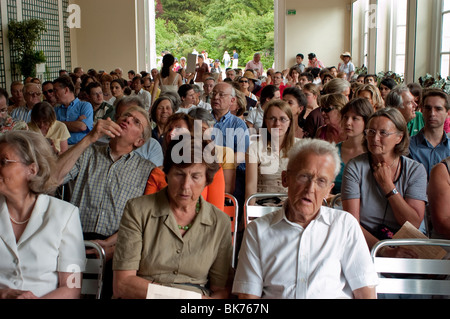 Audience, From Front,  at Classical Music Concert in urban Bagatelle Park, Paris, France, WOMEN IN CROWD, retirement pensioners fun, crowd of older women Stock Photo