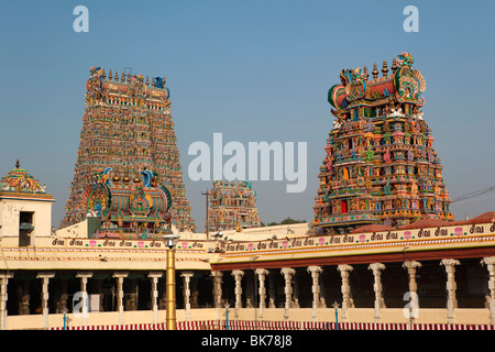 India, Tamil Nadu, Madurai, Sri Meenakshi Temple, newly restored colourful central and north gopurams Stock Photo