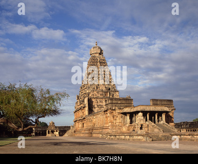 Brihadisvara temple, Chola dynasty temple completed in 1010 in the reign of Rajrajesvara, Tamil Nadu, India Stock Photo