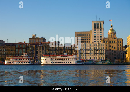 Downtown skyline Savannah, Georgia sitting on Savannah River Stock Photo