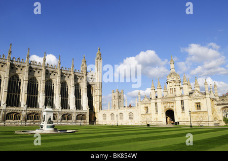 Front Court at Kings College and Kings College Chapel, Cambridge, England, UK Stock Photo