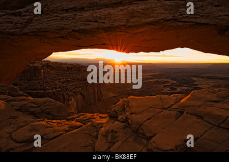 Mesa Arch at sunrise, Canyonlands National Park, Moab, Utah, USA Stock Photo
