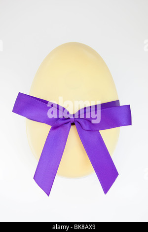 Lilac Ribbon Egg