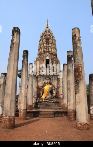 Buddha Statue at Wat Sr i Rattanamahathat Chanliang, in Sri Satchanalai, Thailand Stock Photo