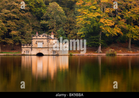 Newmillerdam Lake, Boathouse and Country Park in Autumn, Wakefield, West Yorkshire, UK Stock Photo