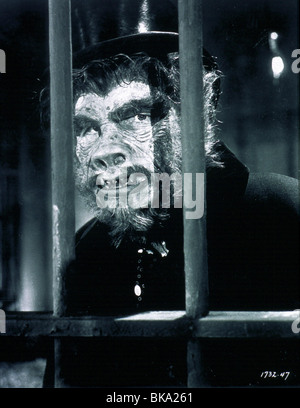 ABBOTT AND COSTELLO MEET DR JEKYLL AND MR HYDE (1953) BORIS KARLOFF ACJH 004 Stock Photo