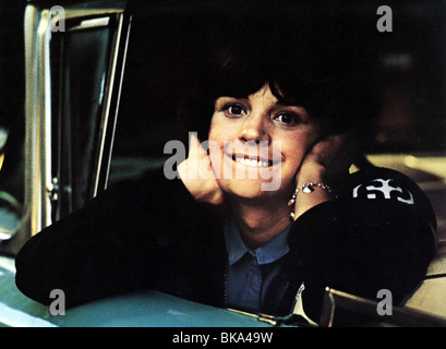 AMERICAN GRAFFITI (1973) CINDY WILLIAMS AMGR 007FOH Stock Photo