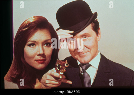 THE AVENGERS DIANA RIGG, PATRICK MACNEE AVG 083 Stock Photo