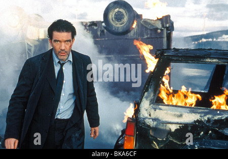 BALLISTIC : ECKS VS SEVER (2002) ANTONIO BANDERAS BEVS 001 Stock Photo