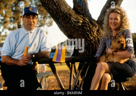 BEST IN SHOW (2000) EUGENE LEVY, CATHERINE O'HARA BISH 025 Stock Photo