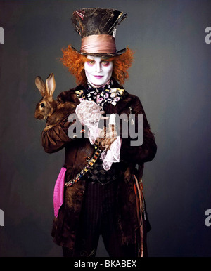 Alice in Wonderland Year: 2010 - USA Director: Tim Burton Helena Bonham ...