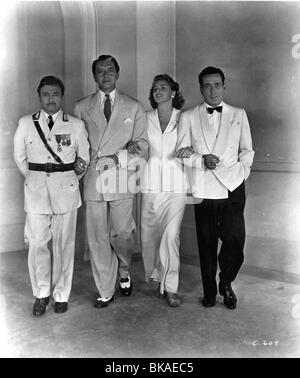 CASABLANCA (1942) CLAUDE RAINS, PAUL HENREID, INGRID BERGMAN, HUMPHREY BOGART CAS 047P Stock Photo