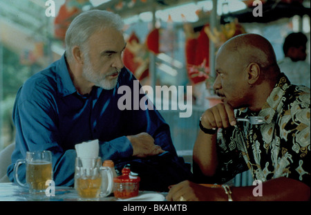 ENTRAPMENT (1999) SEAN CONNERY, VING RHAMES ETPM 002 Stock Photo