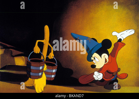 FANTASIA 2000 (ANI - 1999) ANIMATED CREDIT DISNEY FTSA 012 Stock Photo