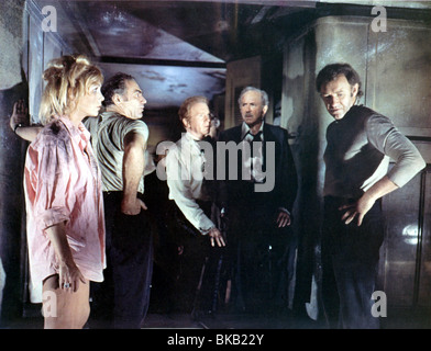 THE POSEIDON ADVENTURE (1972) STELLA STEVENS, ERNEST BORGNINE, RED BUTTONS, JACK ALBERTSON, GENE HACKMAN POSA 007FOH Stock Photo