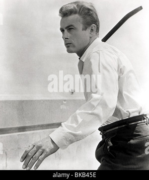 REBEL WITHOUT A CAUSE (1955) JAMES DEAN RWC 003P Stock Photo