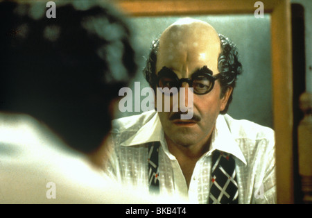 THE RETURN OF THE PINK PANTHER (1975) PETER SELLERS RPP 028 Stock Photo