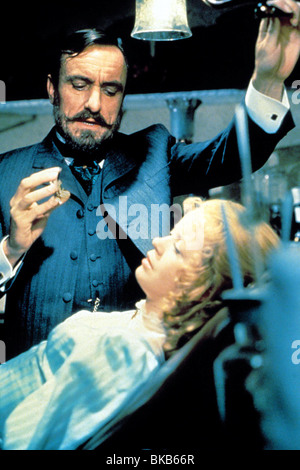 HANDS OF THE RIPPER (1971) ERIC PORTER, ANGHARAD REES HDRI 001 Stock Photo