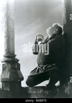 THE HUNCHBACK OF NOTRE DAME (1939) CHARLES LAUGHTON HBN 002P Stock Photo