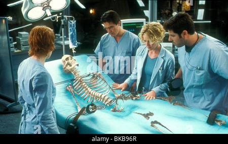 HOLLOW MAN (2000) KIM DICKENS, JOSH BROLIN, ELISABETH SHUE, GREG GRUNBERG MAN 066 Stock Photo