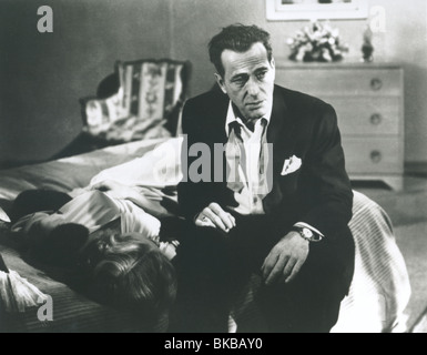 IN A LONELY PLACE (1950) HUMPHREY BOGART ILPL 007P Stock Photo