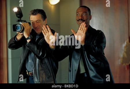 SHOWTIME (2001) ROBERT DE NIRO, EDDIE MURPHY SHWT 007 Stock Photo