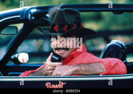 SMOKEY AND THE BANDIT II (1980) BURT REYNOLDS HAT, CB RADIO SB2 002 Stock Photo