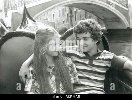 A LITTLE ROMANCE (1979) DIANE LANE, THELONIOUS BERNARD ALR 001P Stock Photo