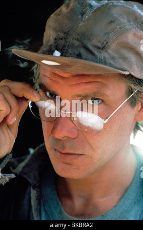 THE MOSQUITO COAST (1986) HARRISON FORD MQC 003 Stock Photo