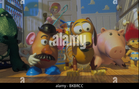 TOY STORY (1995) ANIMATED MR POTATO HEAD, SLINKY DOG, HAMM TYSY 039 CREDIT DISNEY Stock Photo