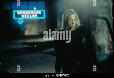 VELVET GOLDMINE (1998) EWAN MCGREGOR VVGM 094 Stock Photo