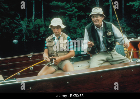 ON GOLDEN POND (1981) DOUG MCKEON, HENRY FONDA OGP 042 L ITC LISTINGS ONLY Stock Photo