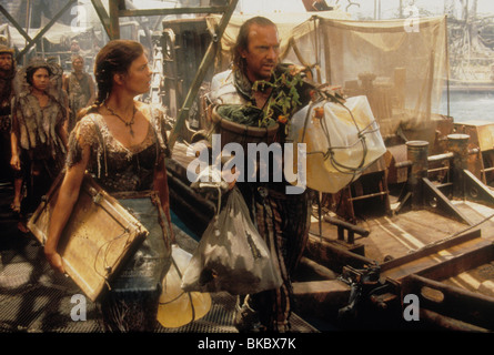 WATERWORLD (1995) JEANNE TRIPPLEHORN, KEVIN COSTNER WTRW 127 Stock Photo