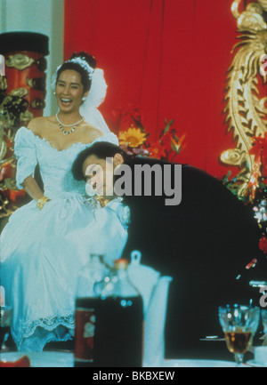 THE WEDDING BANQUET (1993) MAY CHIN, WINSTON CHAO WBQ 019 Stock Photo