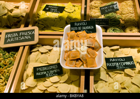 Madrid Spain Spanish grocer grocery pasta market Stock Photo