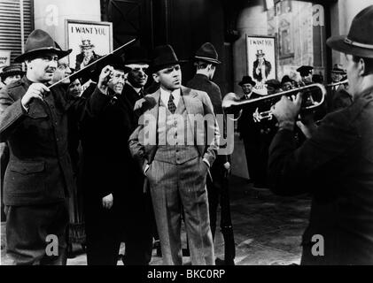 YANKEE DOODLE DANDY(1942) JAMES CAGNEY YDD 005P Stock Photo