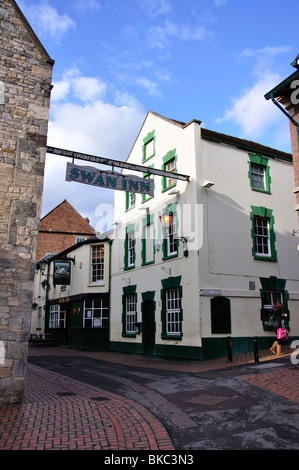 The Swan Inn, Union Street, Stroud, Gloucestershire, England, United Kingdom Stock Photo