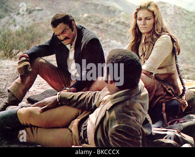 100 RIFLES (1969) BURT REYNOLDS, JIM BROWN, RAQUEL WELCH 100R 003FOH Stock Photo