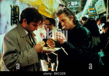 BLACK RAIN (1989) ANDY GARCIA, MICHAEL DOUGLAS BKR 004 Stock Photo